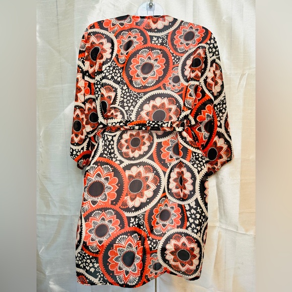 Lularoe Daphne - Picture 4 of 8